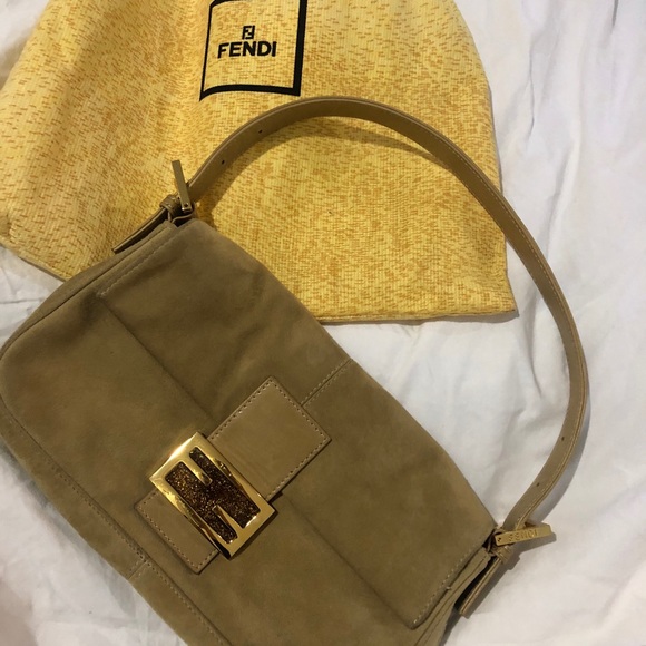 Fendi baguette suede bag - Picture 4 of 10
